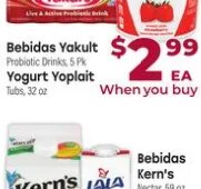 Bebidas Yakult / Yogurt Yoplait at Cardenas Markets
